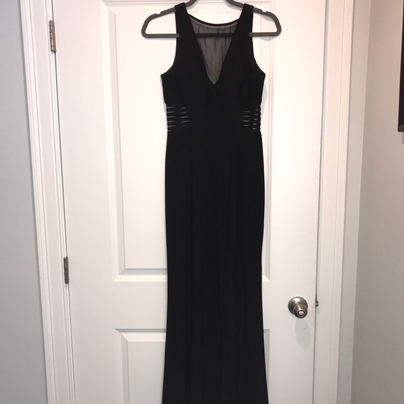 Long black dress - Picture 3 of 5